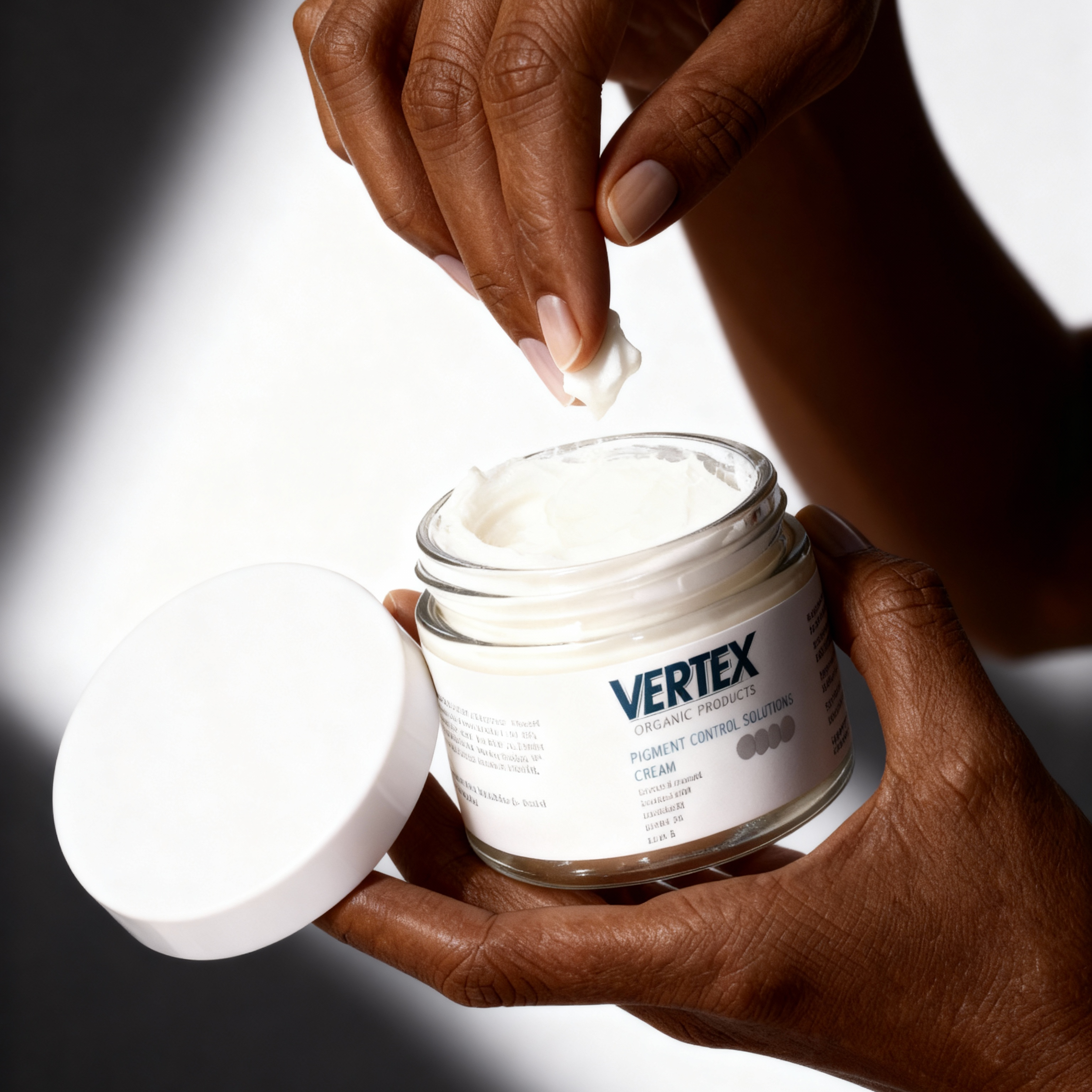 كريم فيرتكس للتحكم في التصبغات